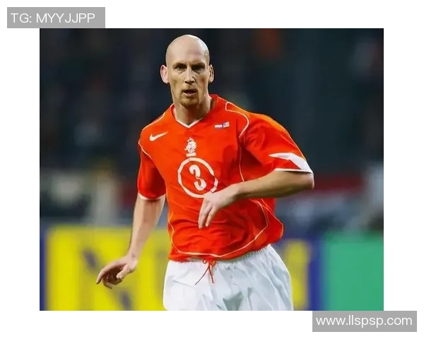 荷兰足球史上第一球星是谁 他的辉煌成就与影响力分析